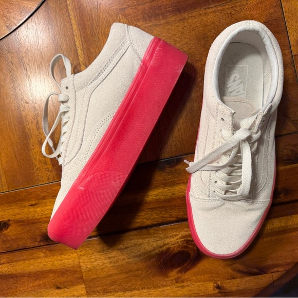 VANS Old Skool Stackform white suede sneakers w/ hot pink soles - Picture 6 of 8